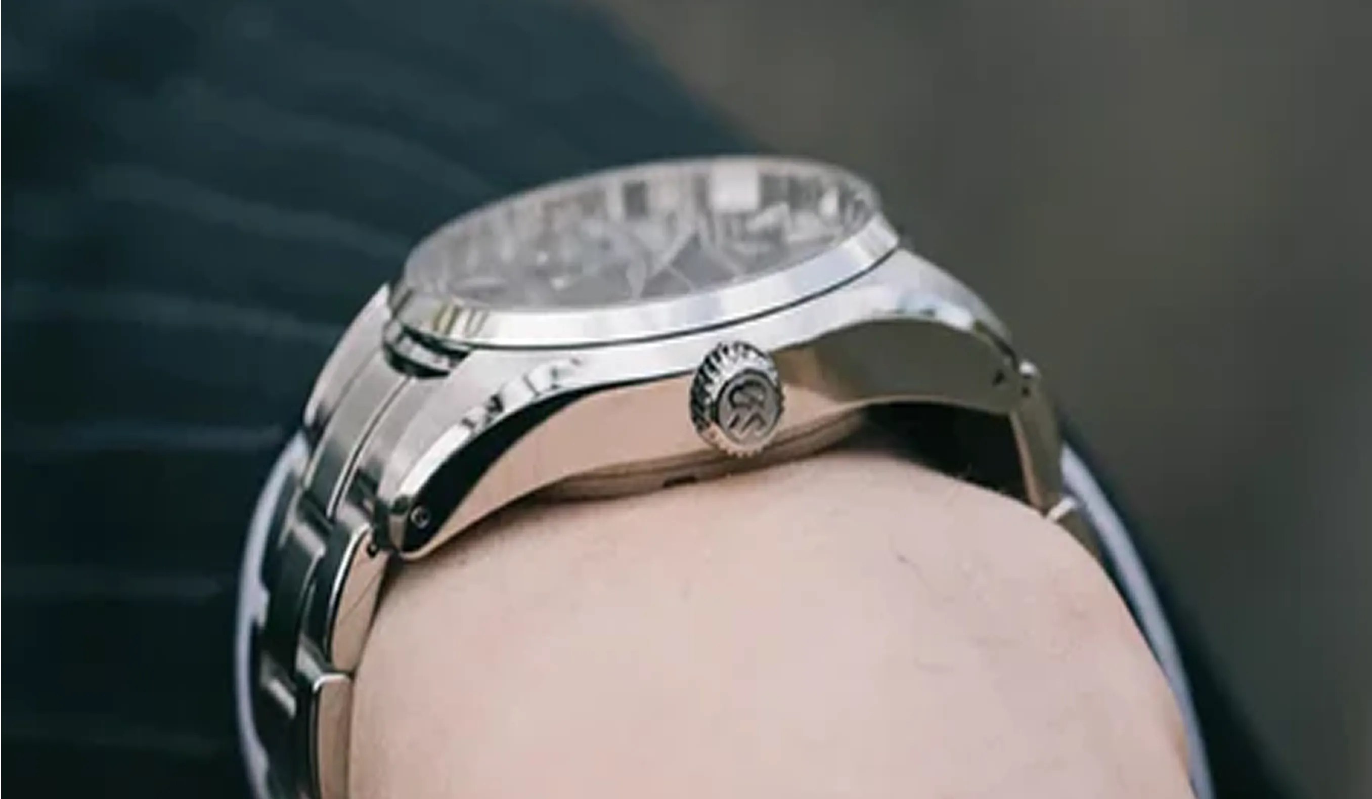 SBGA469の横から見た着用画像