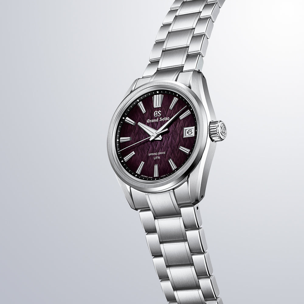 Grand Seiko,SLGB005,厳冬の信州に広がる「樹氷」の森の夜明け