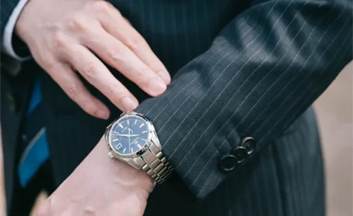 sbga469 グランドセイコー Grand Seiko 着用画像